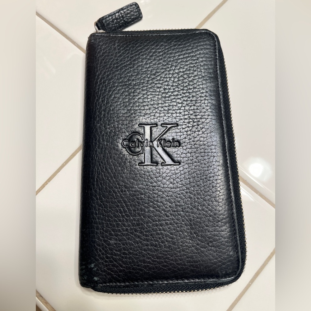 Calvin Klein Textured Black Wallet